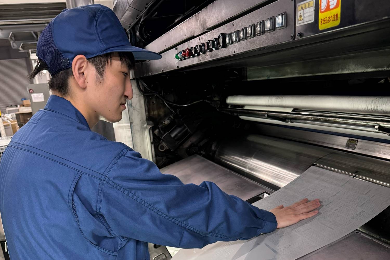 若手社員_作業風景2